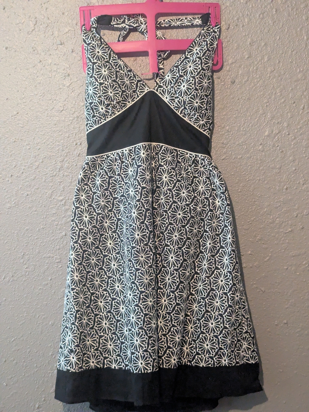 Sz 10 R&M Richards Black and White Floral Lace A-Line Midi Dress